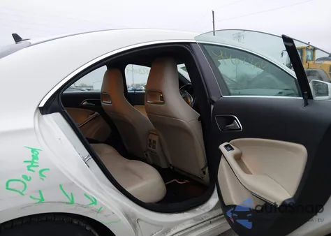 2014 Mercedes-Benz Cla 250 from USA, damaged, VIN WDDSJ4EBXEN056535